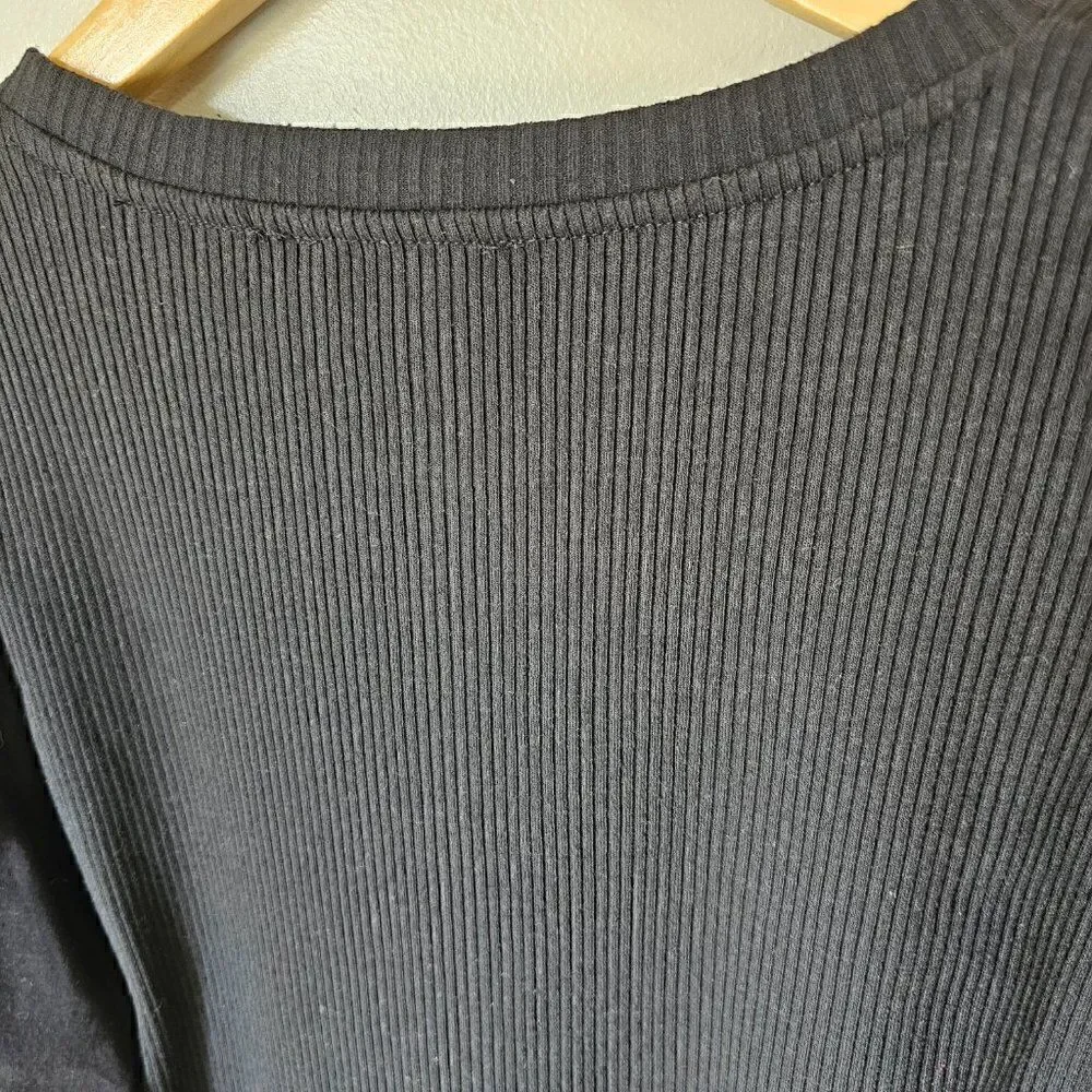 EUC ZARA BLACK PUFFED SLEEVES EMBROIDERED CUFFS LONG SLEEVES TOP SIZE L